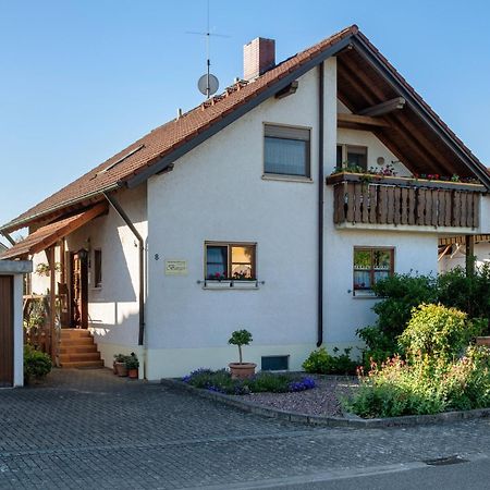Ferienwohnung Burger ザスバッハ・アム・カイザーシュトゥール エクステリア 写真